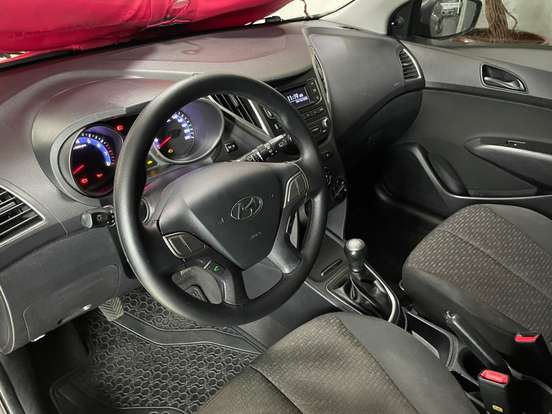 HYUNDAI-HB20-1.0 UNIQUE 12V FLEX 4P MANUAL HYUNDAI-HB20-2018