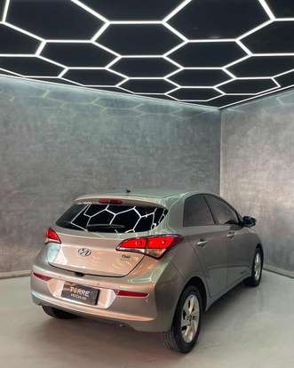 HYUNDAI-HB20-2016