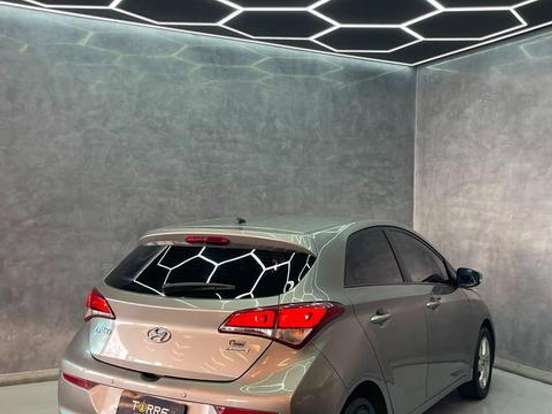 HYUNDAI-HB20-1.6 COMFORT PLUS 16V FLEX 4P AUTOMÁTICO HYUNDAI-HB20-2016