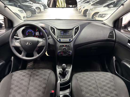 HYUNDAI-HB20-1.6 COMFORT PLUS 16V FLEX 4P MANUAL HYUNDAI-HB20-2018