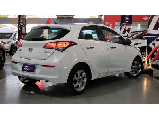 HYUNDAI-HB20-2015