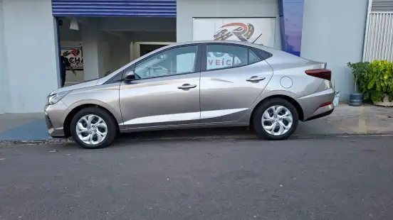 HYUNDAI-HB20S-2025