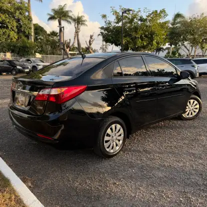 HYUNDAI-HB20S-2013