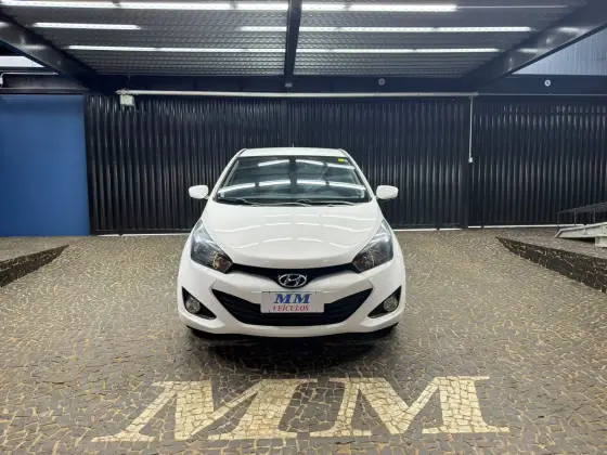 HYUNDAI HB20S 1.0 COMFORT PLUS 12V FLEX 4P MANUAL