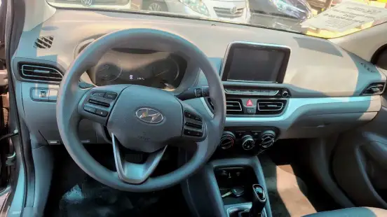 HYUNDAI-HB20S-2024