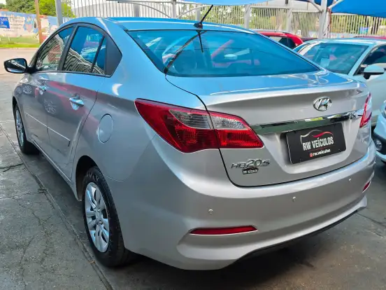 HYUNDAI-HB20S-1.6 COMFORT PLUS 16V FLEX 4P AUTOMÁTICO HYUNDAI-HB20S-2017
