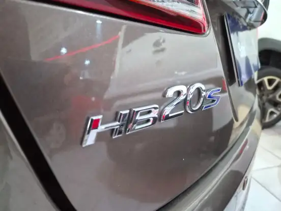 HYUNDAI-HB20S-1.6 COMFORT PLUS 16V FLEX 4P AUTOMÁTICO HYUNDAI-HB20S-2019