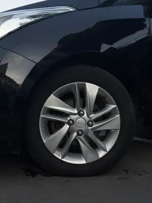 HYUNDAI-HB20S-1.6 PREMIUM 16V FLEX 4P AUTOMÁTICO HYUNDAI-HB20S-2015