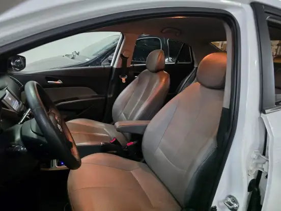 HYUNDAI-HB20S-1.6 PREMIUM 16V FLEX 4P AUTOMÁTICO HYUNDAI-HB20S-2017
