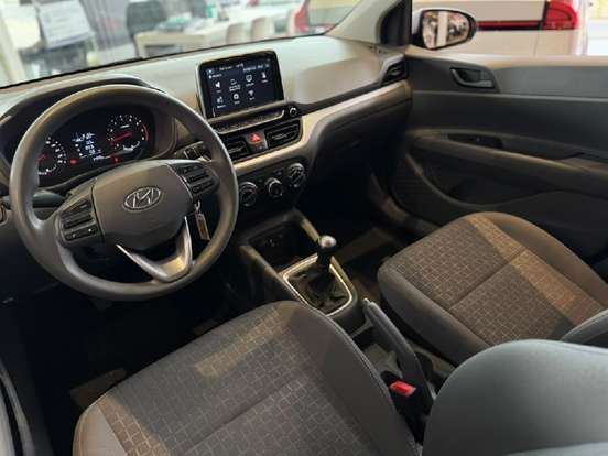 HYUNDAI-HB20S-2025