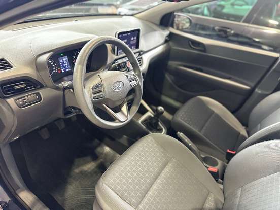 HYUNDAI-HB20S-2025