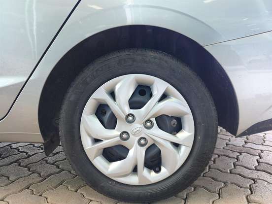 HYUNDAI-HB20S-2024