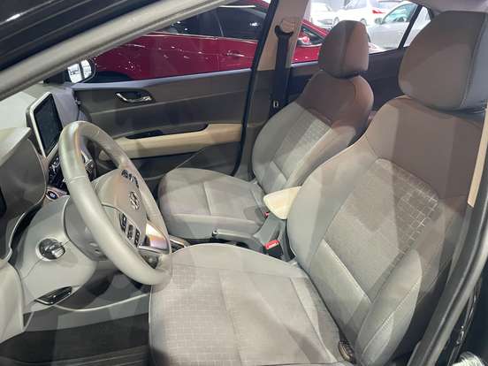 HYUNDAI-HB20S-2023