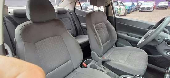 HYUNDAI-HB20S-2023