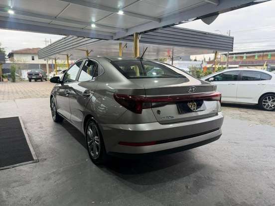 HYUNDAI-HB20S-2025