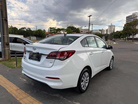 HYUNDAI-HB20S-1.6 COMFORT PLUS 16V FLEX 4P MANUAL HYUNDAI-HB20S-2019