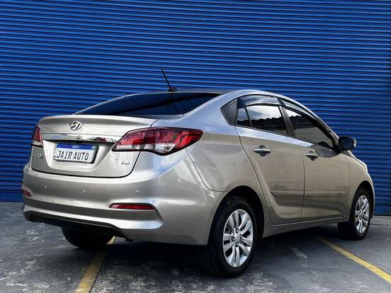 HYUNDAI-HB20S-1.6 COMFORT PLUS 16V FLEX 4P MANUAL HYUNDAI-HB20S-2018