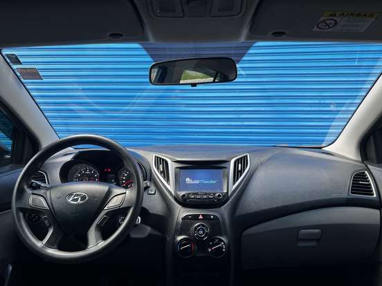HYUNDAI-HB20S-1.6 COMFORT PLUS 16V FLEX 4P MANUAL HYUNDAI-HB20S-2018