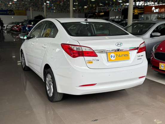 HYUNDAI-HB20S-1.6 COMFORT STYLE 16V FLEX 4P AUTOMÁTICO HYUNDAI-HB20S-2014