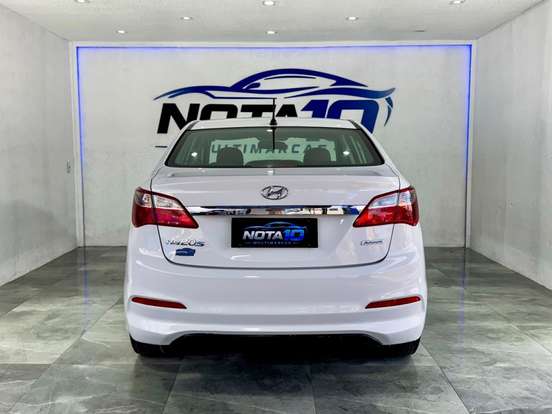 HYUNDAI-HB20S-2017