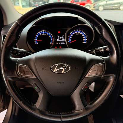 HYUNDAI-HB20S-2016