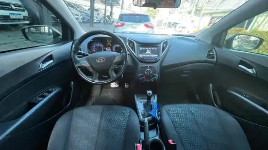 HYUNDAI-HB20X-2018