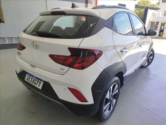 HYUNDAI-HB20X-2020