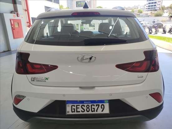 HYUNDAI-HB20X-2020