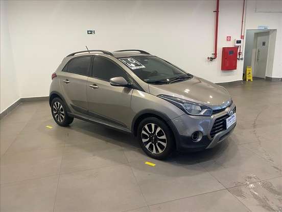 HYUNDAI-HB20X-1.6 16V PREMIUM FLEX 4P AUTOMÁTICO HYUNDAI-HB20X-2018
