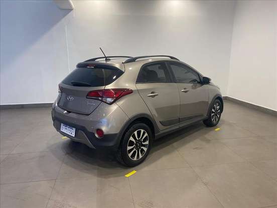 HYUNDAI-HB20X-1.6 16V PREMIUM FLEX 4P AUTOMÁTICO HYUNDAI-HB20X-2018