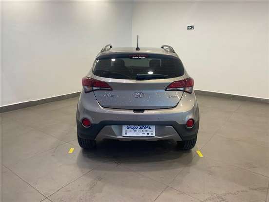 HYUNDAI-HB20X-2018