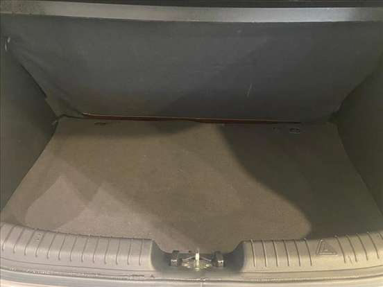 HYUNDAI-HB20X-1.6 16V PREMIUM FLEX 4P AUTOMÁTICO HYUNDAI-HB20X-2018