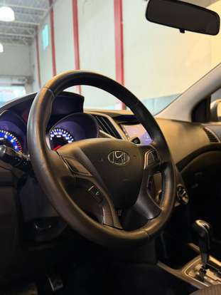 HYUNDAI-HB20X-2013