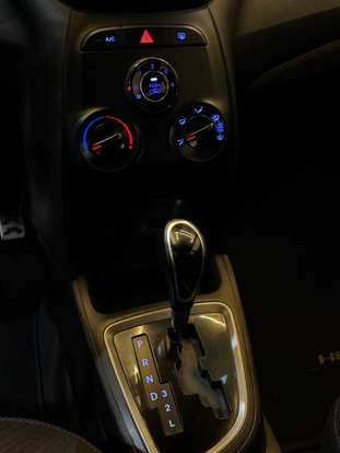 HYUNDAI-HB20X-2013
