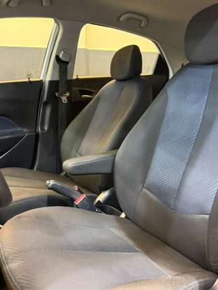 HYUNDAI-HB20X-1.6 16V PREMIUM FLEX 4P AUTOMÁTICO HYUNDAI-HB20X-2013