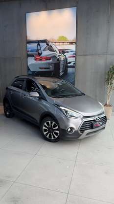 HYUNDAI-HB20X-1.6 16V PREMIUM FLEX 4P AUTOMÁTICO HYUNDAI-HB20X-2018