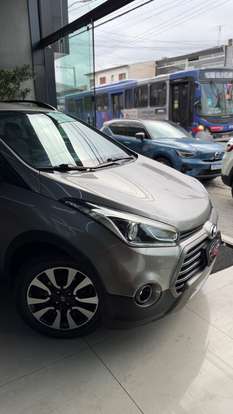 HYUNDAI-HB20X-1.6 16V PREMIUM FLEX 4P AUTOMÁTICO HYUNDAI-HB20X-2018