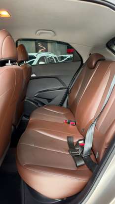 HYUNDAI-HB20X-1.6 16V PREMIUM FLEX 4P AUTOMÁTICO HYUNDAI-HB20X-2018