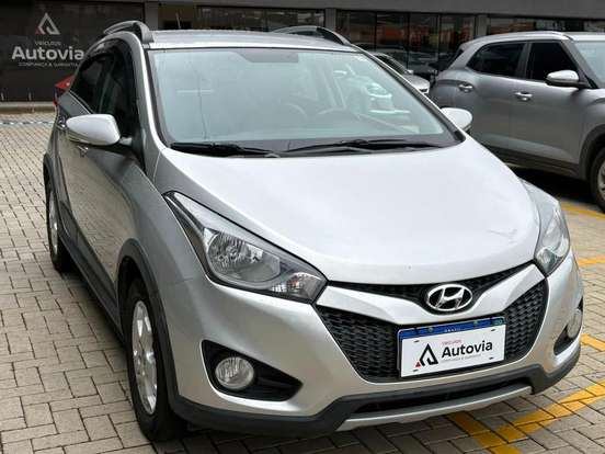 HYUNDAI-HB20X-1.6 16V PREMIUM FLEX 4P AUTOMÁTICO HYUNDAI-HB20X-2014