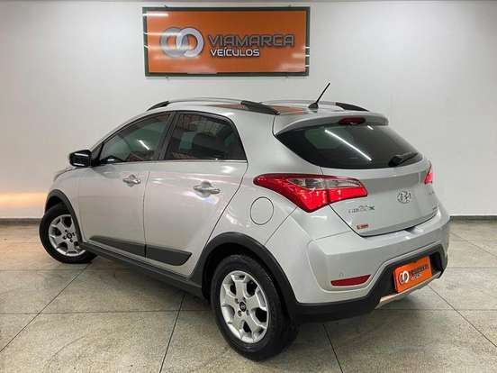 HYUNDAI-HB20X-2014