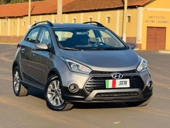 HYUNDAI HB20X 1.6 16V PREMIUM FLEX 4P AUTOMÁTICO