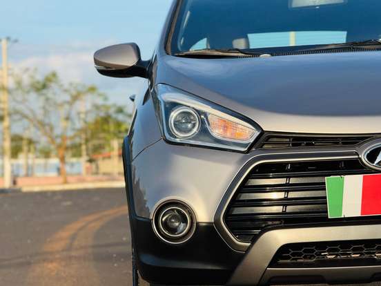 HYUNDAI-HB20X-1.6 16V PREMIUM FLEX 4P AUTOMÁTICO HYUNDAI-HB20X-2017