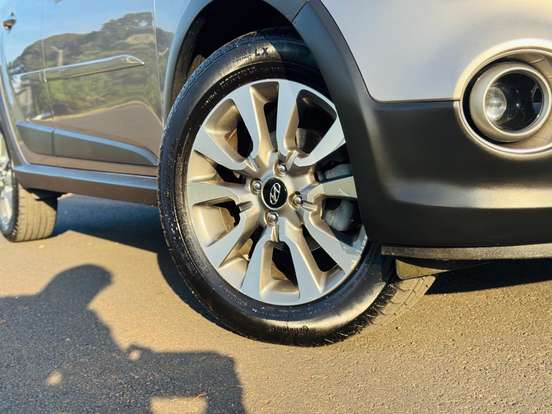 HYUNDAI-HB20X-2017