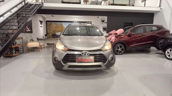 HYUNDAI-HB20X-2017