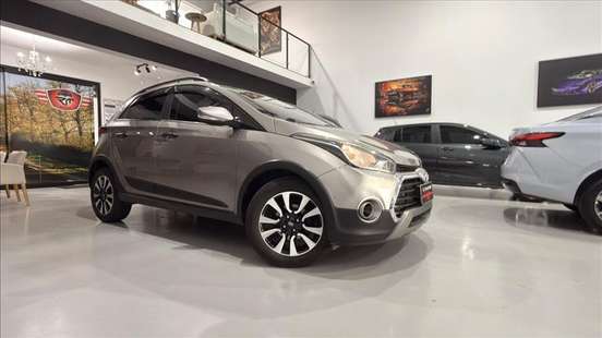 HYUNDAI-HB20X-2017