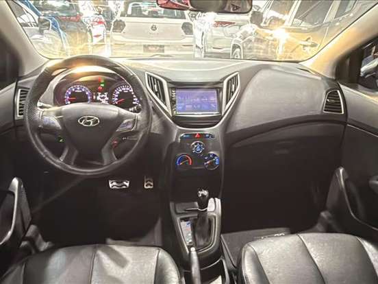 HYUNDAI-HB20X-1.6 16V STYLE FLEX 4P AUTOMÁTICO HYUNDAI-HB20X-2017