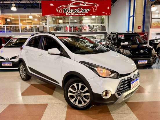 HYUNDAI-HB20X-2017