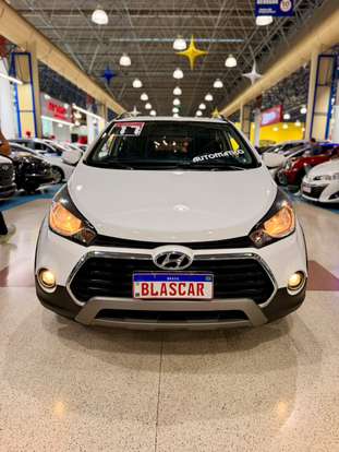 HYUNDAI-HB20X-2017