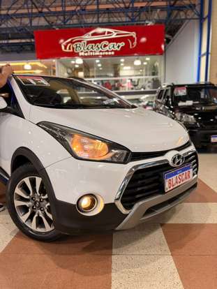 HYUNDAI-HB20X-2017