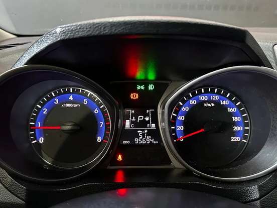 HYUNDAI-HB20X-1.6 16V STYLE FLEX 4P AUTOMÁTICO HYUNDAI-HB20X-2018